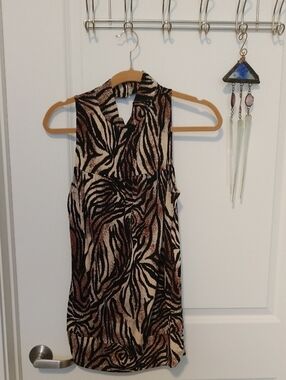 Six Degrees Of Separation Sleeveless Zebra Print V-Neck Women's Top